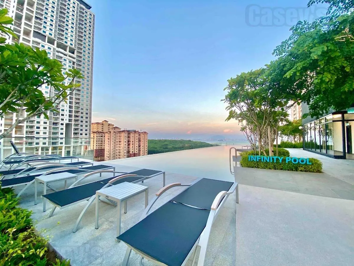 Lejlighed #Japanese #Highfloor Seaview #Infinity Pool #5Pax #3Br2Bath #2Queen1Single #Quality Well Maintained #Private Host Jelutong Malaysia