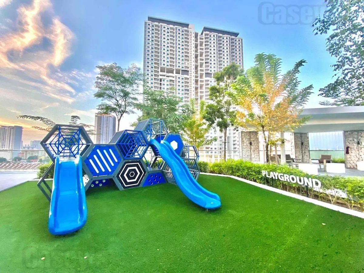 #Japanese #Highfloor Seaview #Infinity Pool #5Pax #3Br2Bath #2Queen1Single #Quality Well Maintained #Private Host Jelutong 0*,
